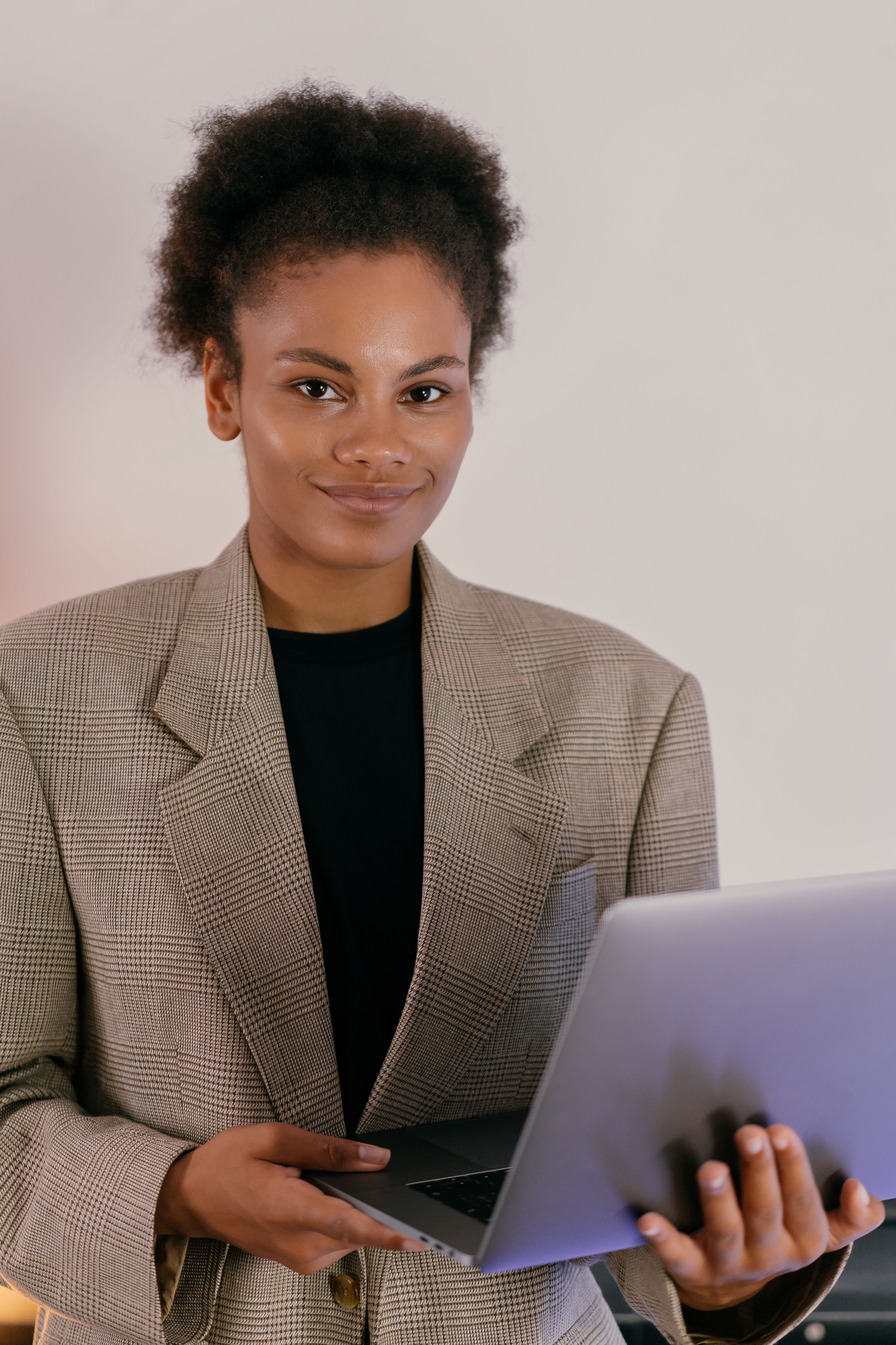 Practitioner with a laptop recording session data